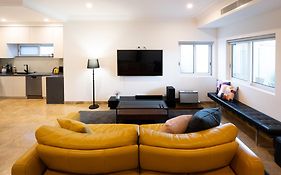 Spacious Luxury Home Near Sydney Airport, Cbd & Beaches